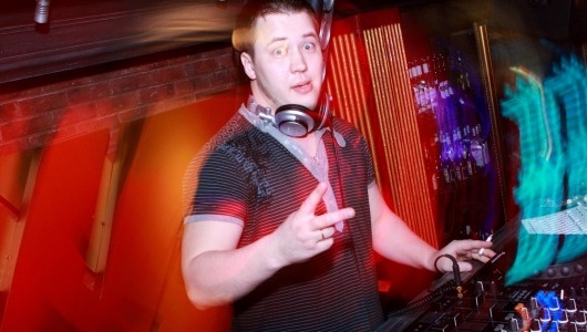 2010-06-01 - Иксы - DJ Karp и DJ Sonic (МАХимум)