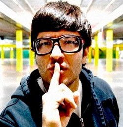 Wally Lopez вдохновил производителей на очки с плеером
