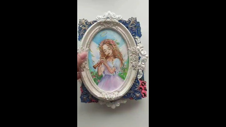 Clip by @gallery.incenter