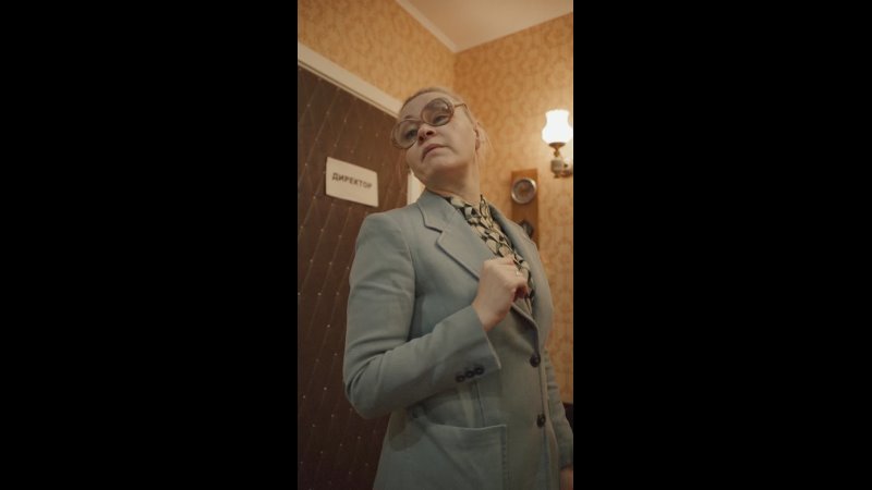 ? Угадайте, из какого фильма этот культовый момент? ? Напишите в комментариях, проверим вашу интуицию! ? #УгадайФильм #СоветскоеКино #НостальгияПоСССР #СапогиИзФильма #КультовыеМоменты #СССР #АуНасВоДворе #СоветскаяКлассика #Красноярск