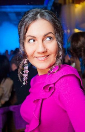 Нюра