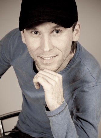 DJ Slavaka Azallie