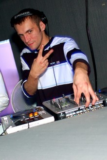 DJ HARD