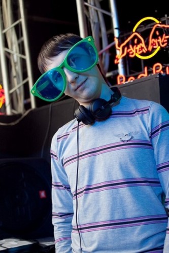 DJ Larion