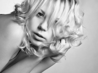 christina_red