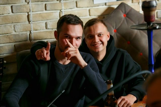 Пора добавить красок в ваши будни! В "Absolem" каждый вечер — это праздник!