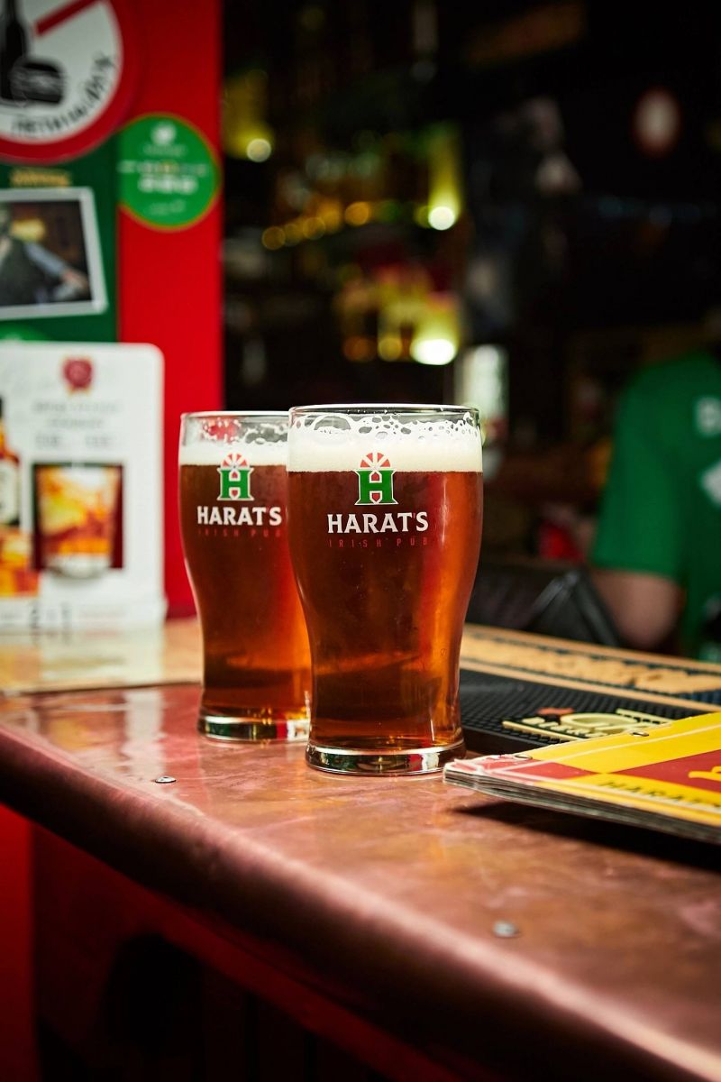 Harat`s Pub на Большой Садовой: пиво и бронь столов
