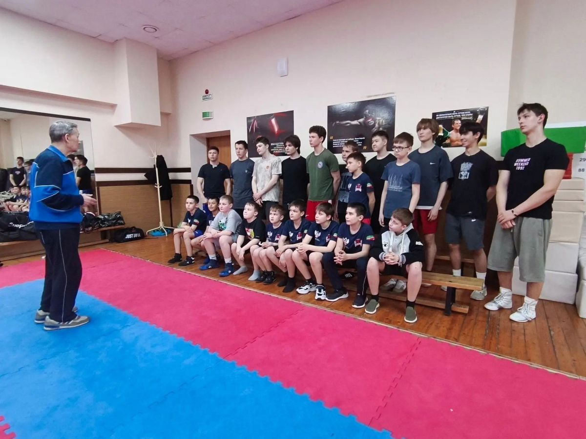 Цудзуки: беседа с молодёжью о правовой культуре