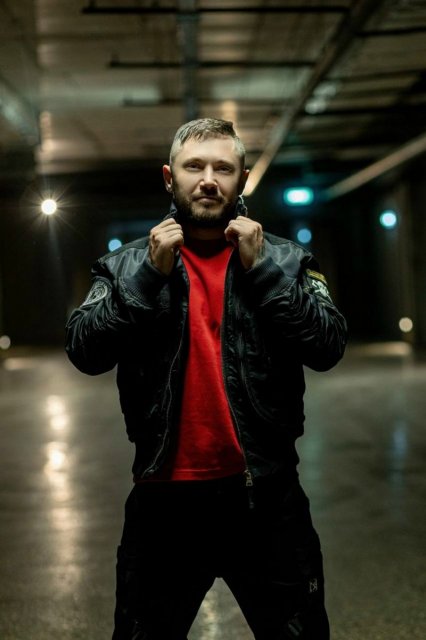 Сегодня празднует свой день рождения фронтмен группы Rадиомосты Ринат!🥳